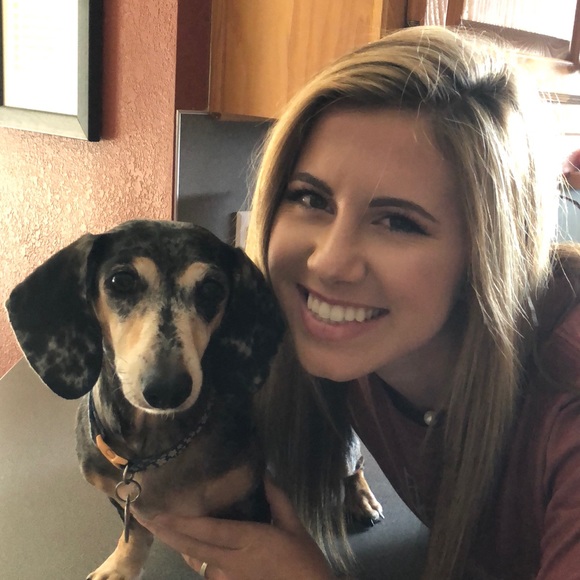 Meet your Posher, Rachel - Picture 1 of 1